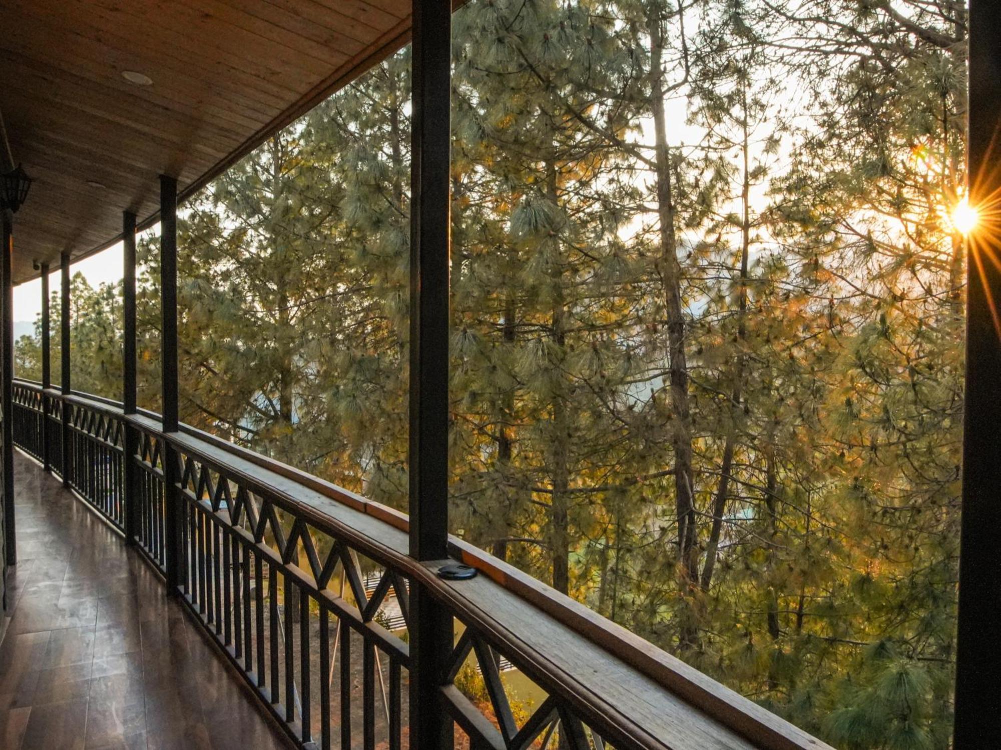 Thehimalayanliving Whistling Pines 호텔 무크테슈와르 외부 사진